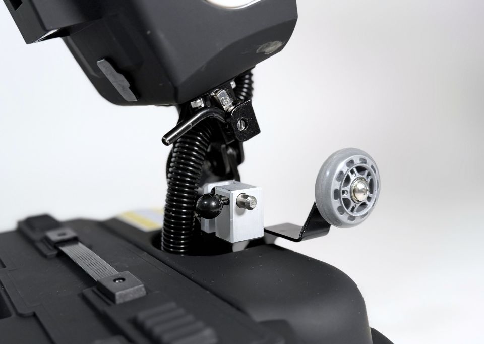E100 Plus kickstand, transport wheels, and battery pack